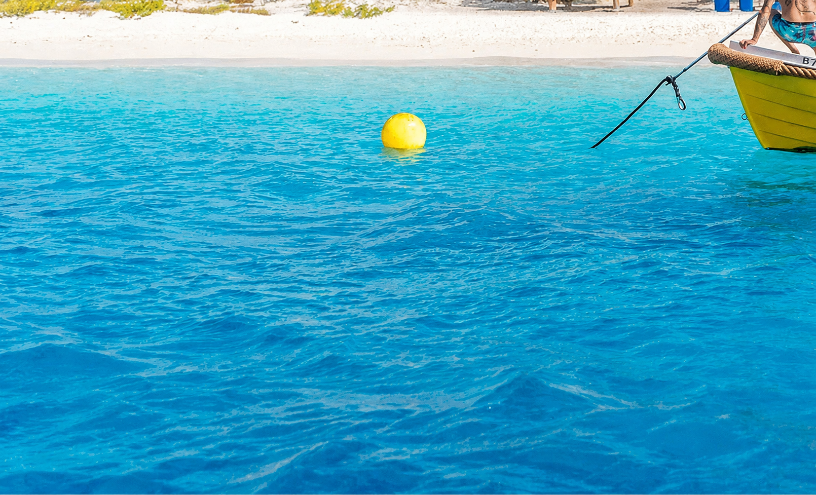 Yellow mooring at Klein Bonaire