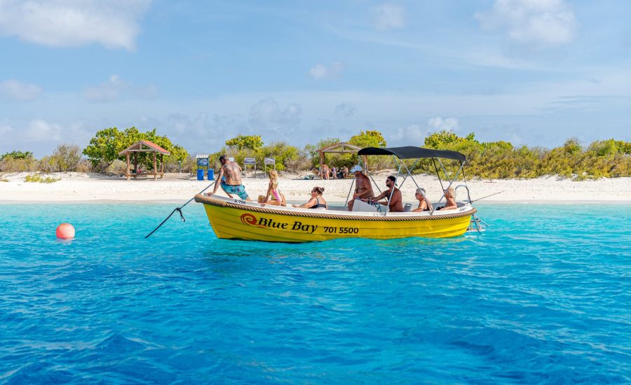 Blue-Bay-Bonaire-Boat-Rental-Yellow_Full-Res-slider (Large)